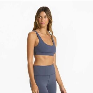 Vuori Studio Short + Daily Bra Azure Small